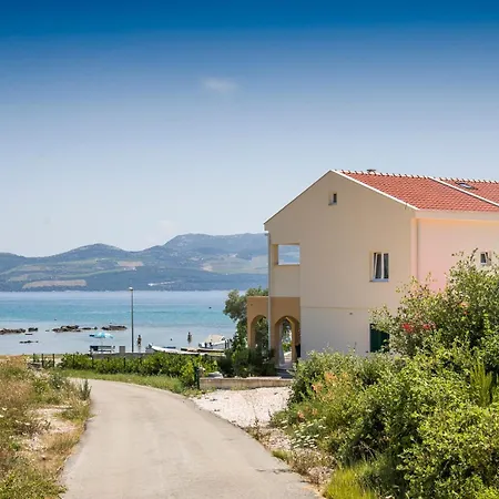 Tatil Evi Nora Drače